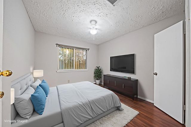 3714 Echo Grove Lane, Houston, TX 77043