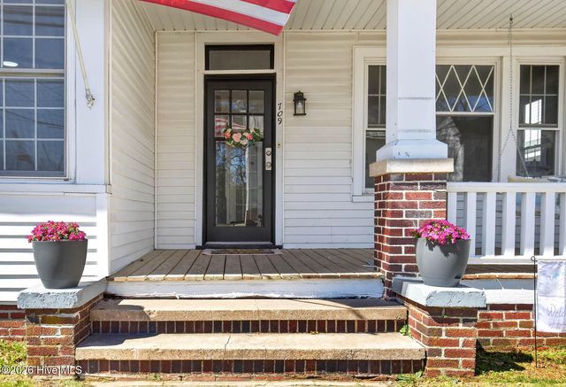 709 N Road Street, Elizabeth City, NC 27909