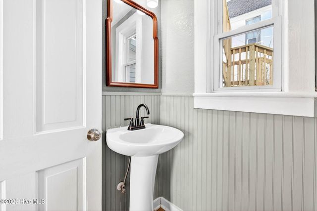 709 N Road Street, Elizabeth City, NC 27909