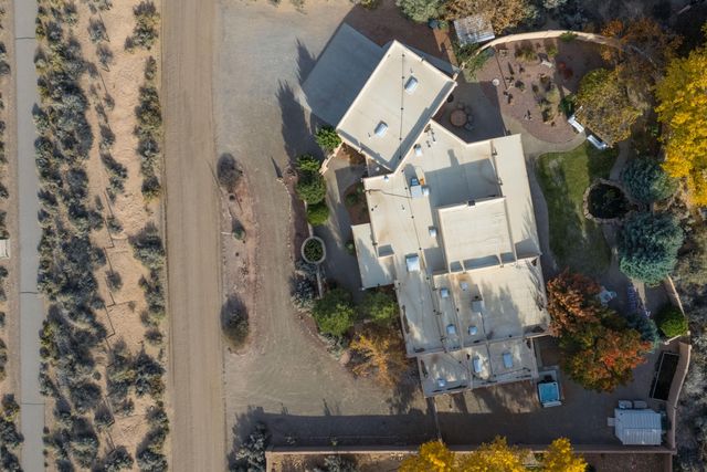 612 Rio Ruidoso Road NE, Rio Rancho, NM 87144