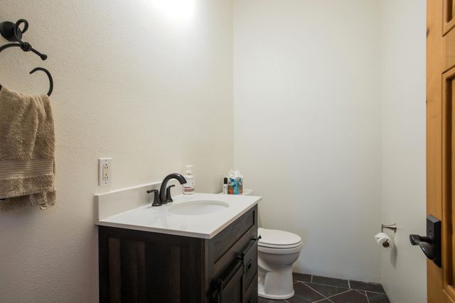 612 Rio Ruidoso Road NE, Rio Rancho, NM 87144