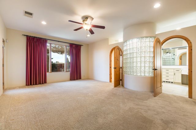 612 Rio Ruidoso Road NE, Rio Rancho, NM 87144