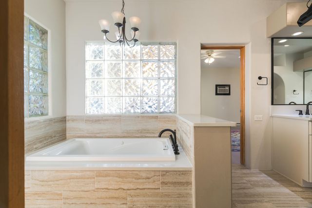 612 Rio Ruidoso Road NE, Rio Rancho, NM 87144