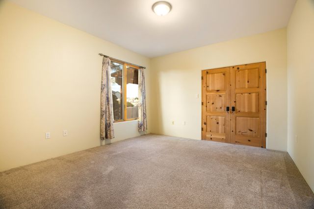 612 Rio Ruidoso Road NE, Rio Rancho, NM 87144