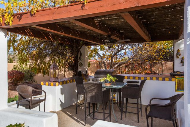 612 Rio Ruidoso Road NE, Rio Rancho, NM 87144