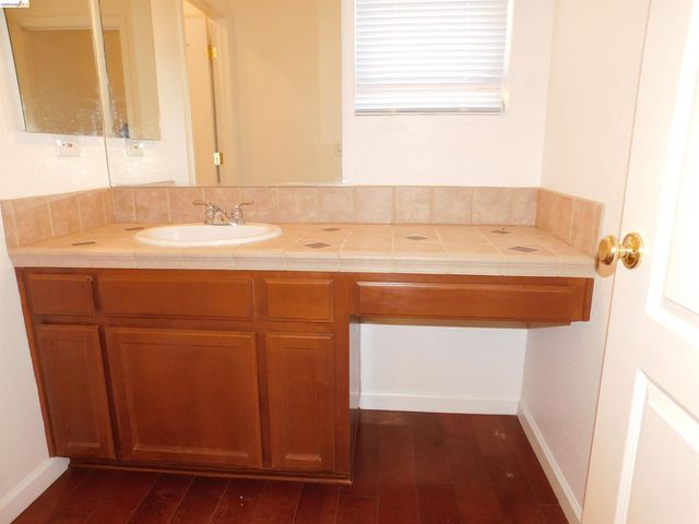 3915 Hummingbird Dr, Antioch, CA 94509