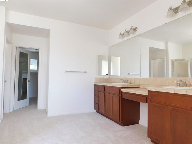 3915 Hummingbird Dr, Antioch, CA 94509