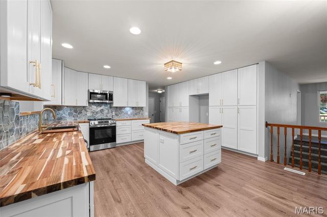 4243 Bushy Prairie Road, Fults, IL 62244