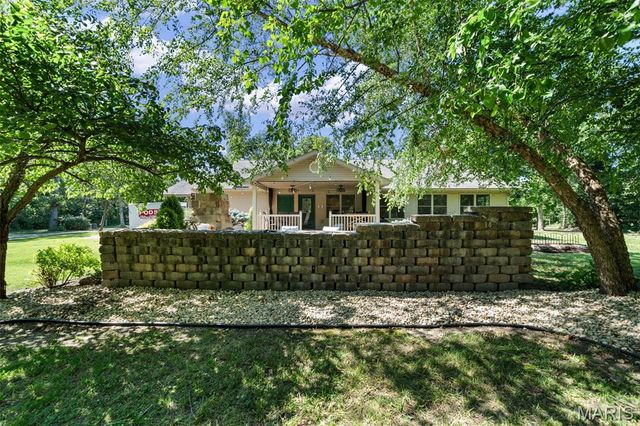 4243 Bushy Prairie Road, Fults, IL 62244