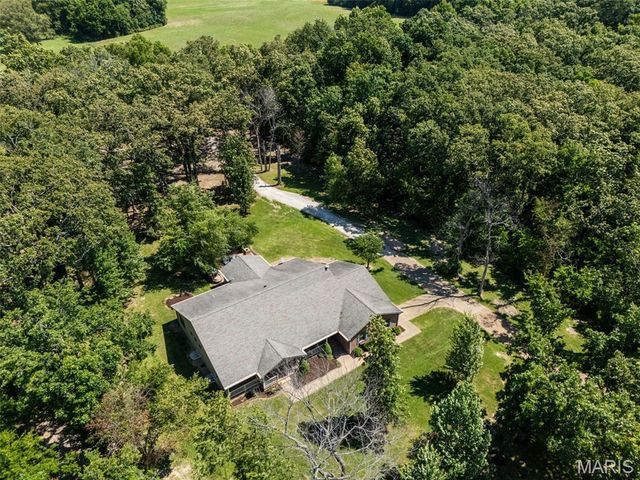4243 Bushy Prairie Road, Fults, IL 62244