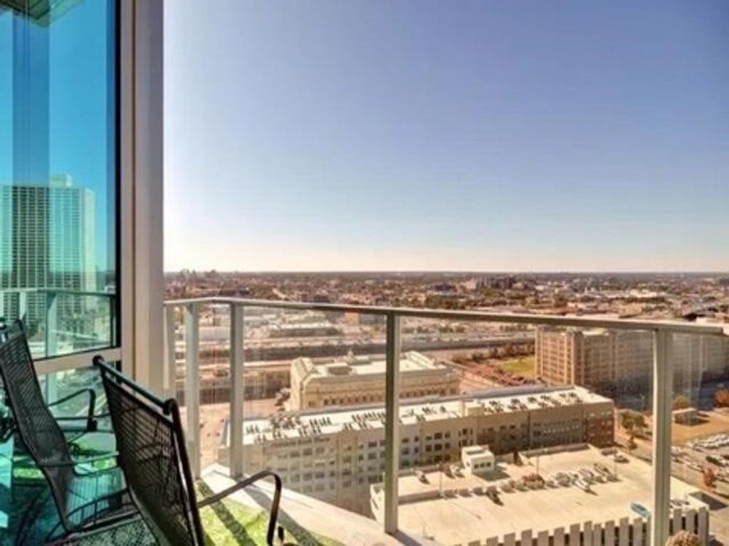 1301 Throckmorton Street 1805, Fort Worth, TX 76102 — photo 3