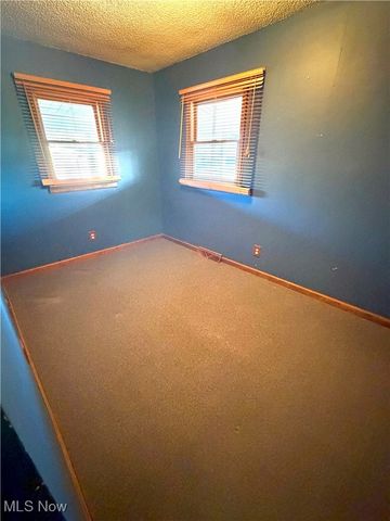 6921 National Road SE, Jacksontown, OH 43030