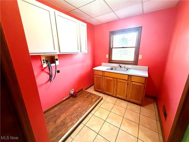 6921 National Road SE, Jacksontown, OH 43030