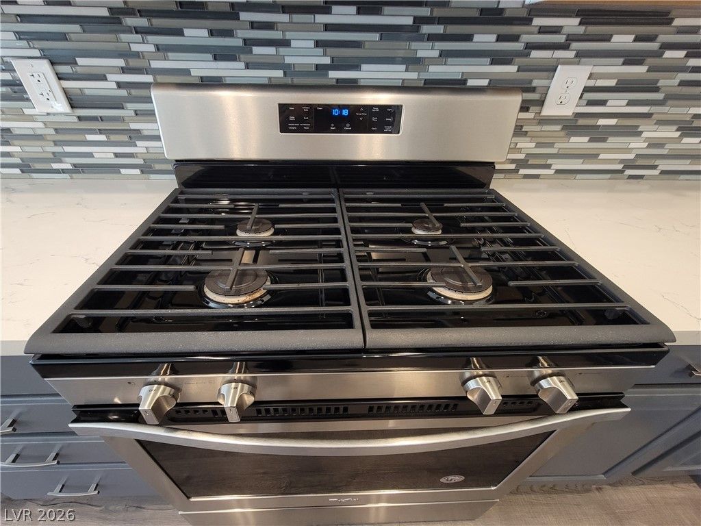 Image 9 of property listing at 2627 Red Planet Street, Henderson, NV 89044