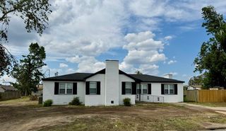 906 N 8th Street, Rogers, AR 72756