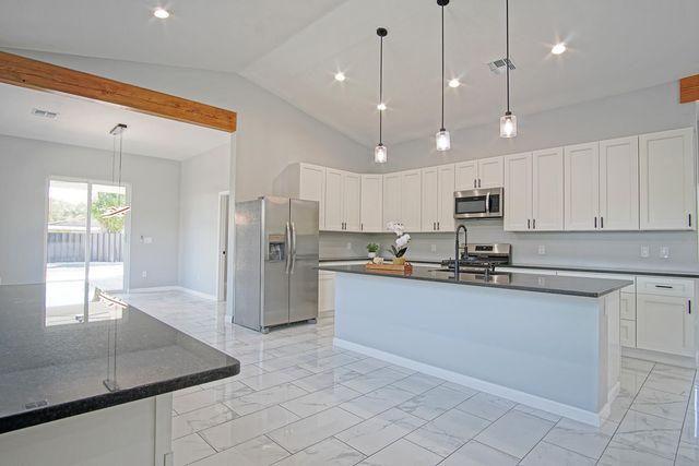 6981 ISLETA Boulevard SW, Albuquerque, NM 87105