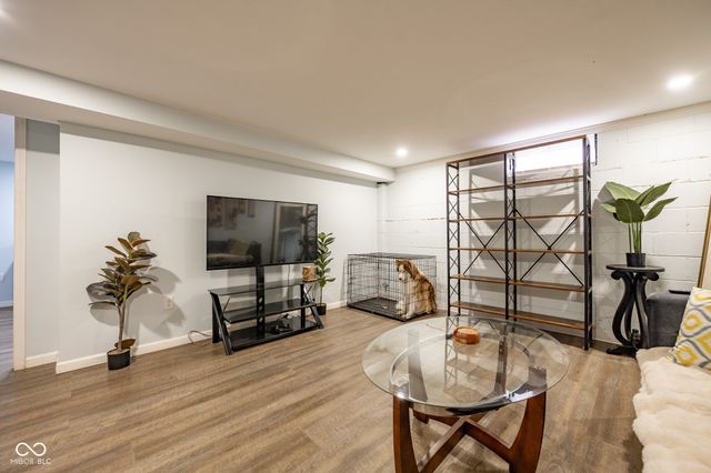 44 Iris Avenue, Indianapolis, IN 46241