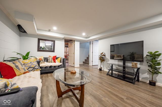 44 Iris Avenue, Indianapolis, IN 46241