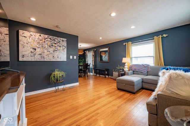 44 Iris Avenue, Indianapolis, IN 46241