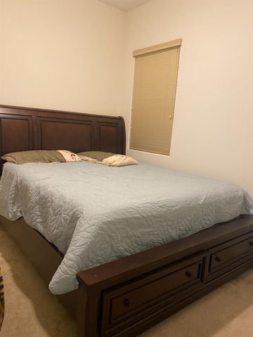 3765 N Pearwood Avenue, Fresno, CA 93727