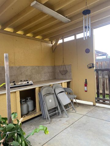 3765 N Pearwood Avenue, Fresno, CA 93727