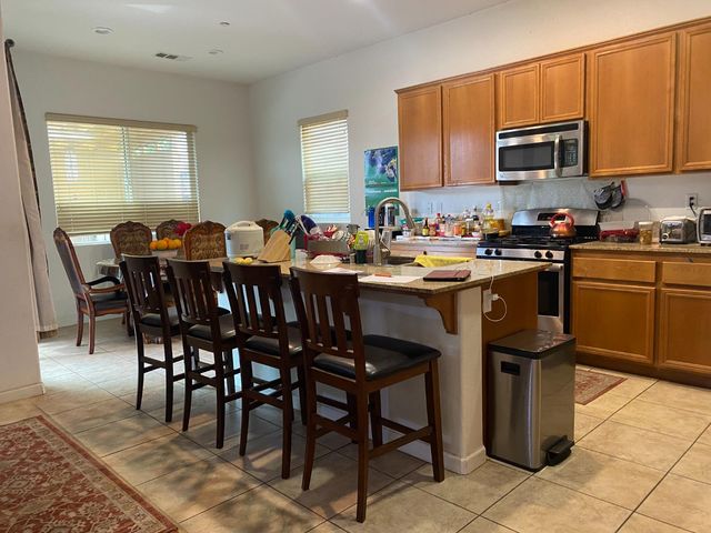 3765 N Pearwood Avenue, Fresno, CA 93727