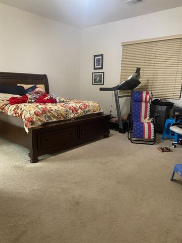 3765 N Pearwood Avenue, Fresno, CA 93727