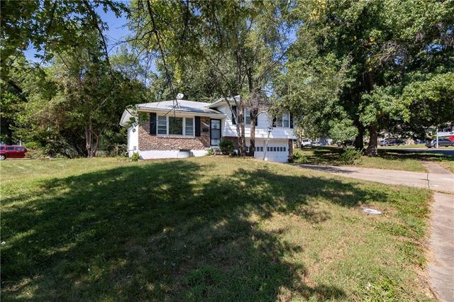 11815 Armitage Drive, Kansas City, MO 64134
