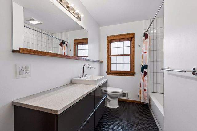 6711 Oakland Avenue, Minneapolis, MN 55423