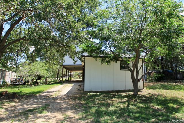 23127 OPPORTUNITY DR, Elmendorf, TX 78112