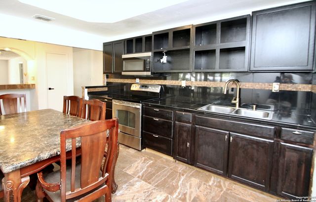 23127 OPPORTUNITY DR, Elmendorf, TX 78112