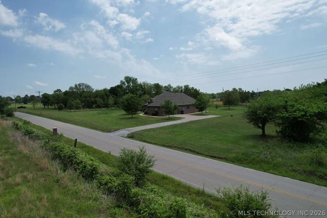 14438 Gun Club Road, Okmulgee, OK 74447