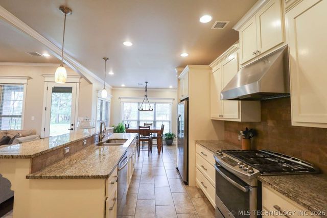 14438 Gun Club Road, Okmulgee, OK 74447
