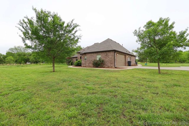 14438 Gun Club Road, Okmulgee, OK 74447