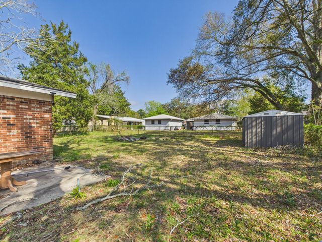 343 NW Hollywood Boulevard, Fort Walton Beach, FL 32548