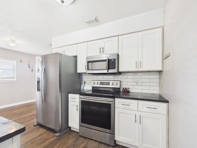 343 NW Hollywood Boulevard, Fort Walton Beach, FL 32548