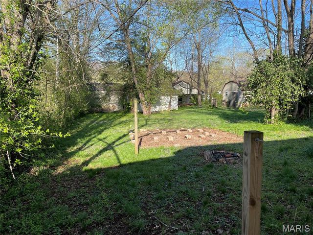 617 N 3rd Street, Piedmont, MO 63957