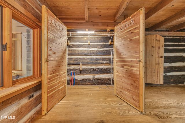 300 Peavine Way, Greeneville, TN 37743