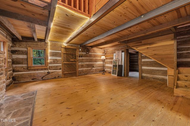 300 Peavine Way, Greeneville, TN 37743