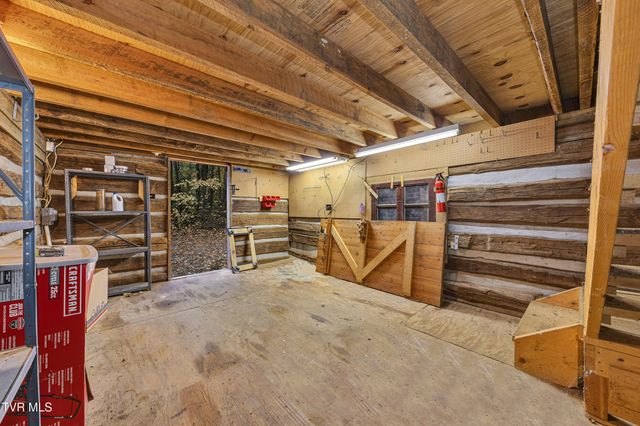 300 Peavine Way, Greeneville, TN 37743