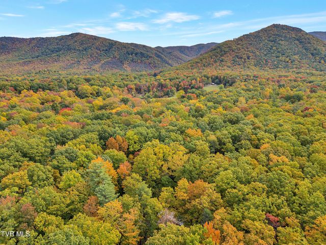 300 Peavine Way, Greeneville, TN 37743