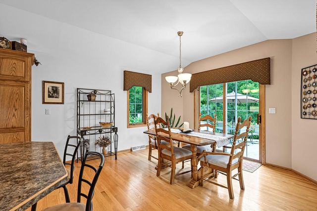 W765 Potters CIRCLE, East Troy, WI 53120
