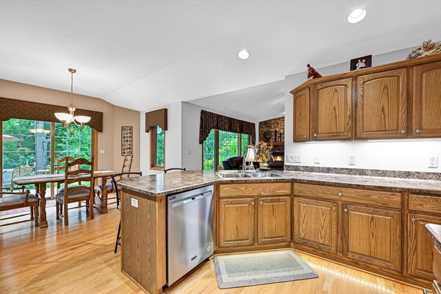 W765 Potters CIRCLE, East Troy, WI 53120