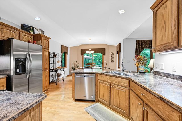 W765 Potters CIRCLE, East Troy, WI 53120