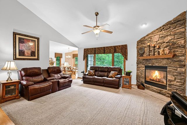 W765 Potters CIRCLE, East Troy, WI 53120