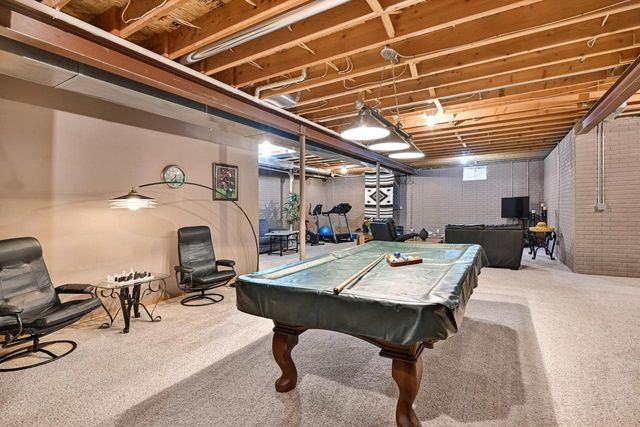 W765 Potters CIRCLE, East Troy, WI 53120