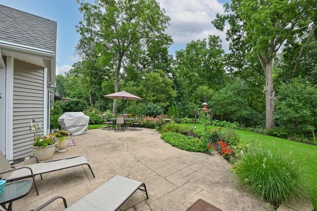 W765 Potters CIRCLE, East Troy, WI 53120