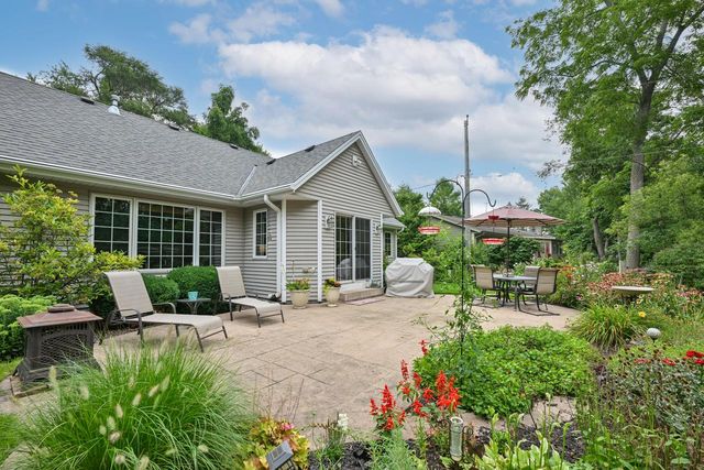 W765 Potters CIRCLE, East Troy, WI 53120