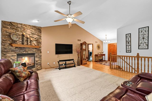 W765 Potters CIRCLE, East Troy, WI 53120