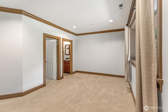 27145 11th Place S, Des Moines, WA 98198